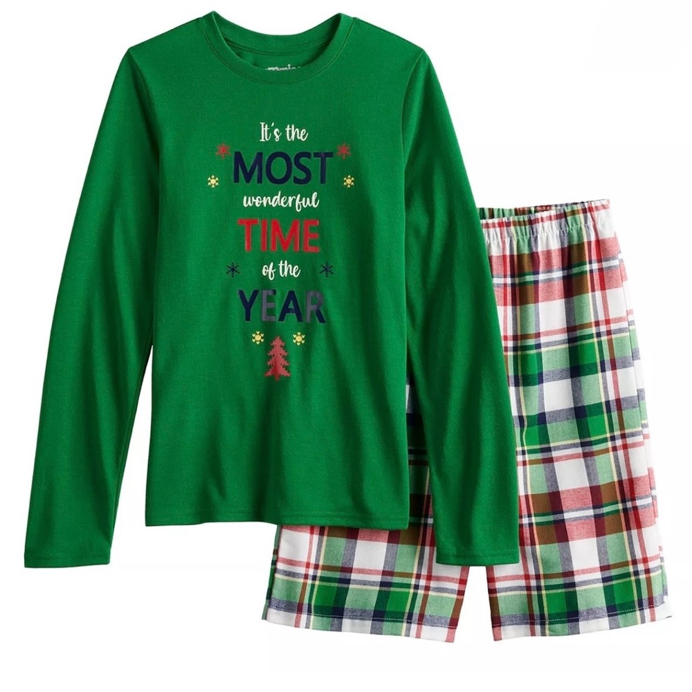 Preowned Jammies for your Families green and plaid  boy pajama set/Size: 4